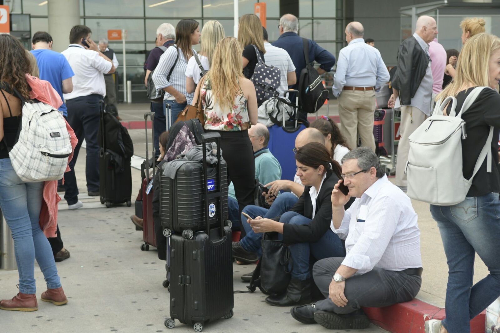 Incendio en Aeropuerto de Carrasco. Foto: M. Bonjour