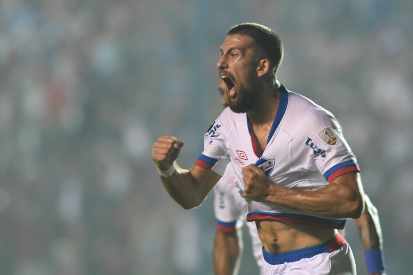 Guzmán Corujo festeja el gol de Nacional. Foto: Gerardo Pérez