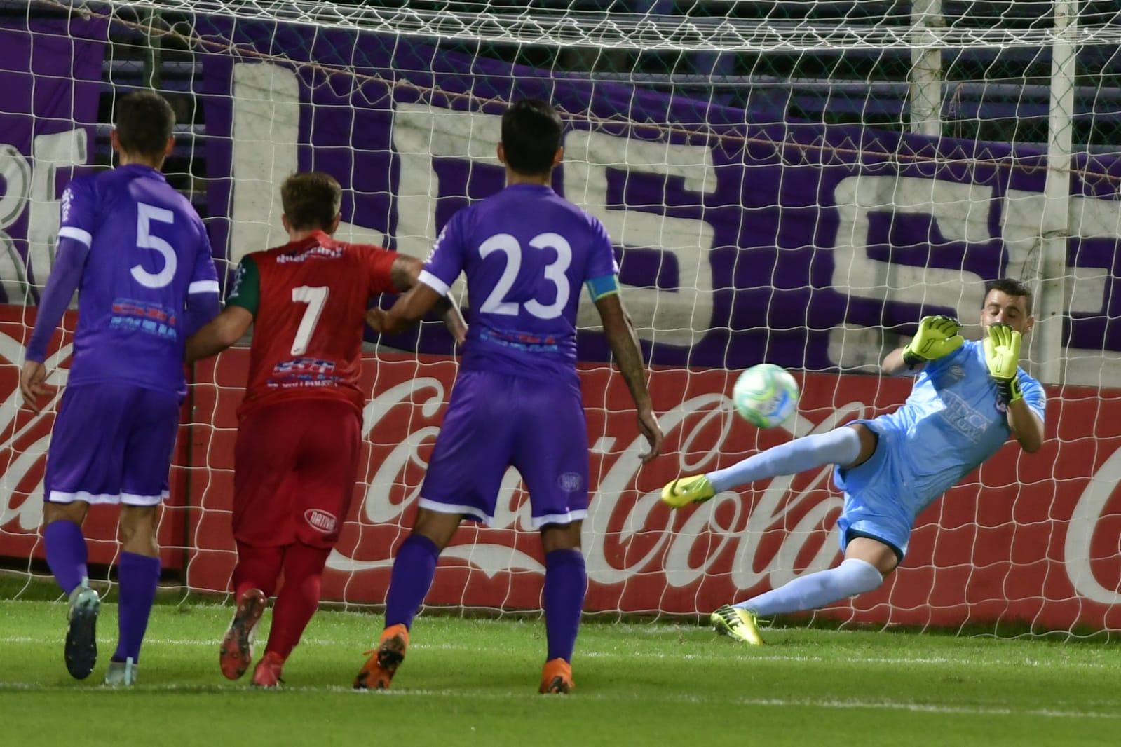 Defensor vs. Boston River. Foto: Fernando Ponzetto