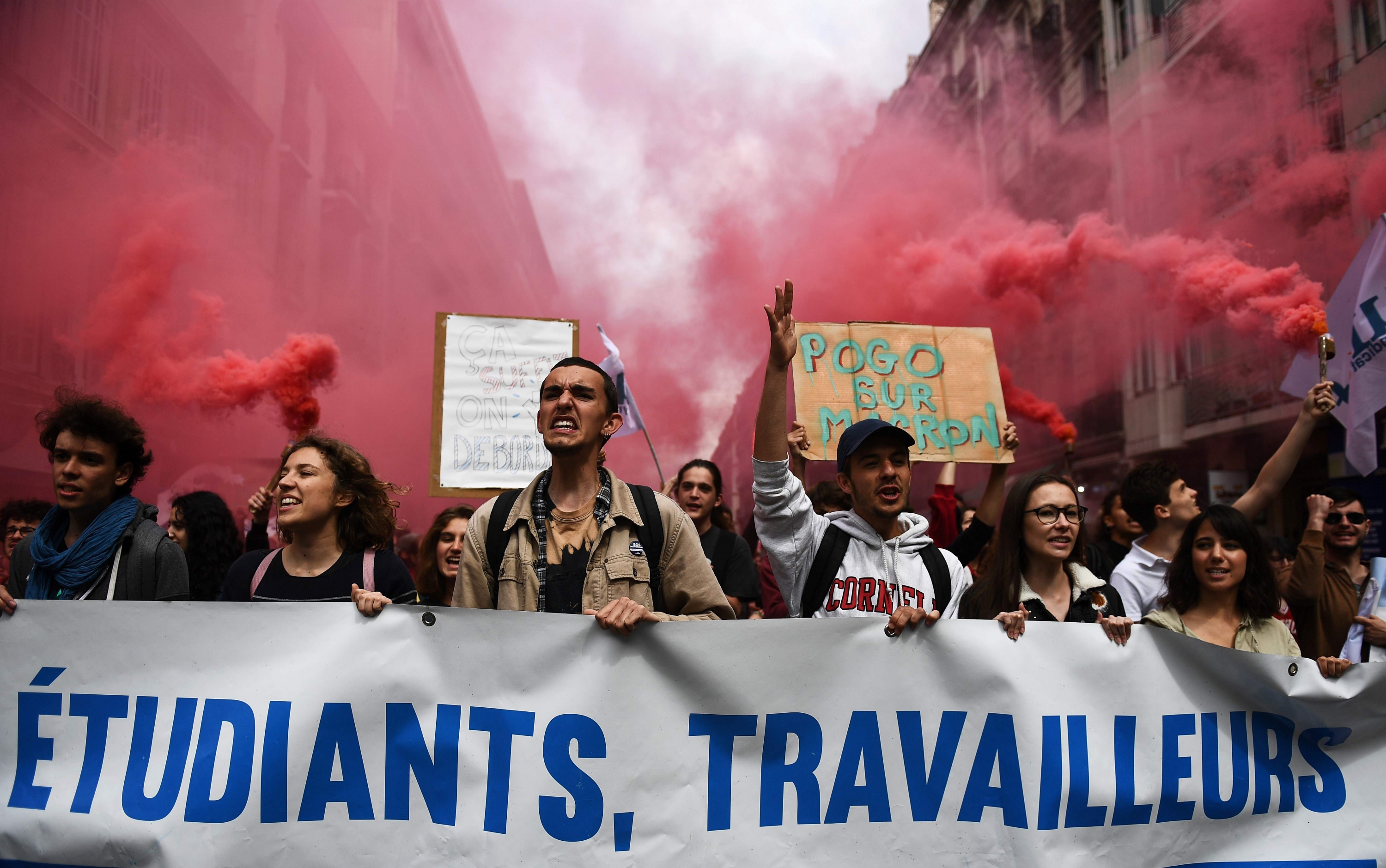 Estudiantes marchan en Marsella