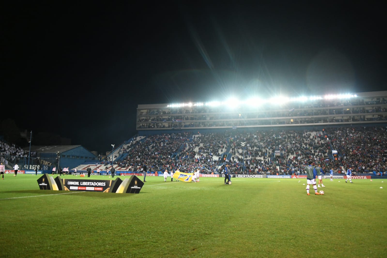 Nacional venció a Santos 1-0 en el Gran Parque Central por la Copa Libertadores. Foto: Gerardo Pérez.