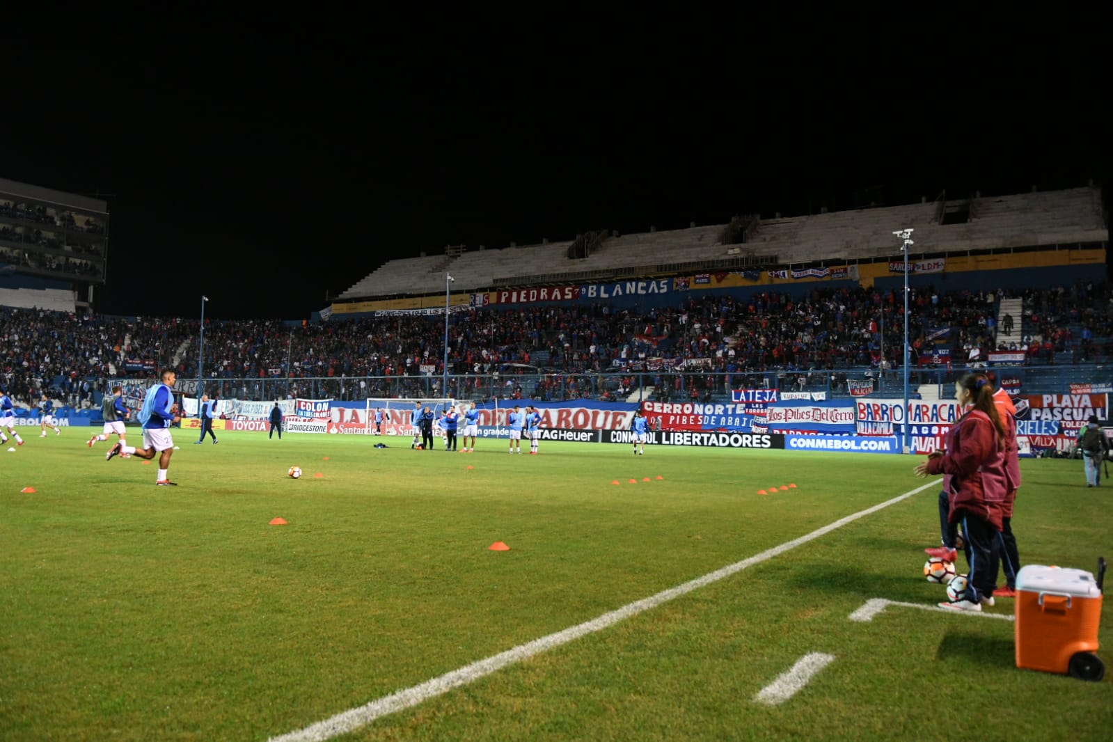 Nacional venció a Santos 1-0 en el Gran Parque Central por la Copa Libertadores. Foto: Gerardo Pérez.