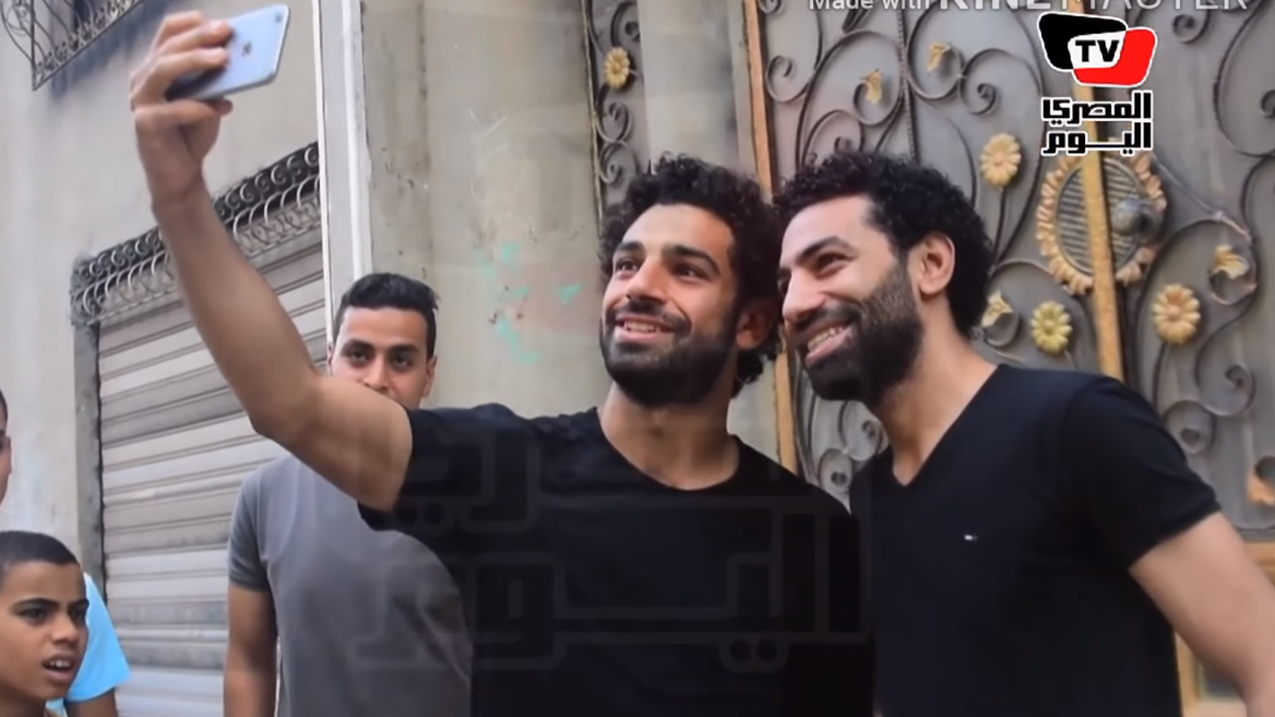 Mohamed Salah y Ahmed Bahaa. Foto: Captura