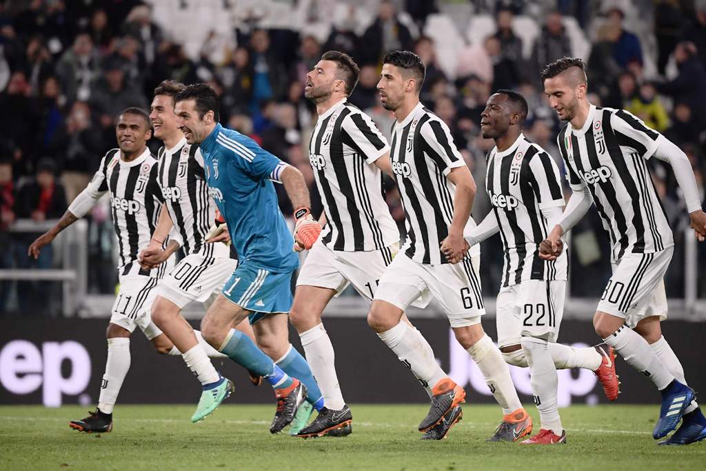 Juventus va por lograr su séptimo título consecutivo en el fútbol de Italia. Foto: AFP