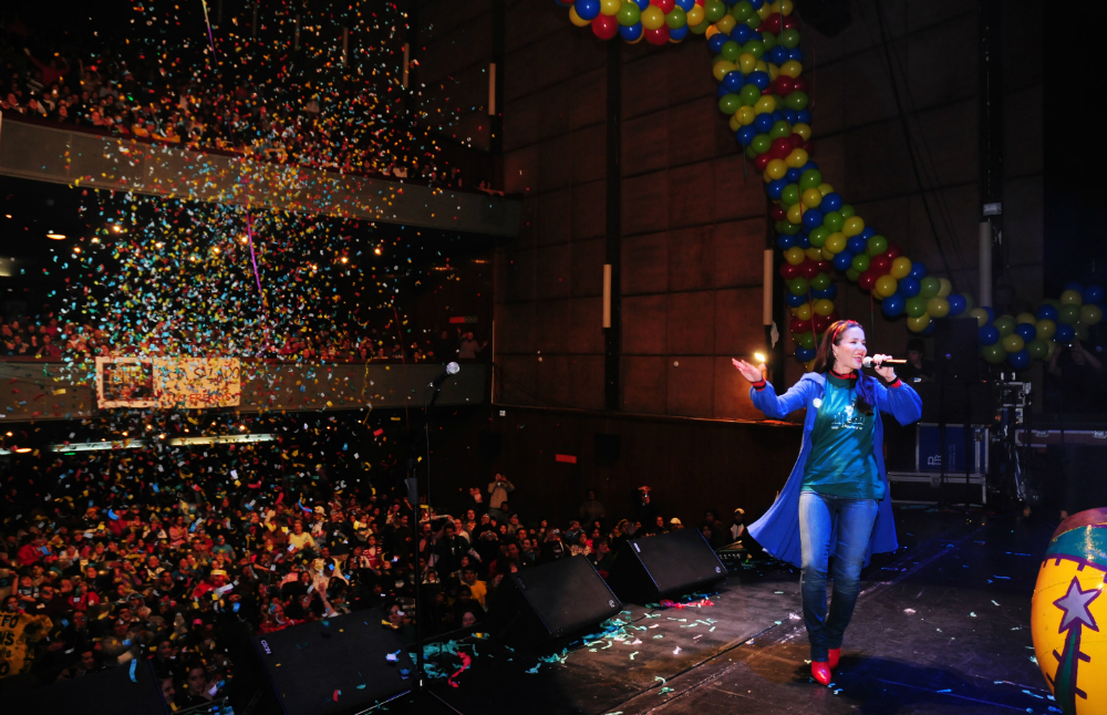Natalia Oreiro y uno de los últimos espectáculos que se realizaron en el Plaza. Foto: P. Torres