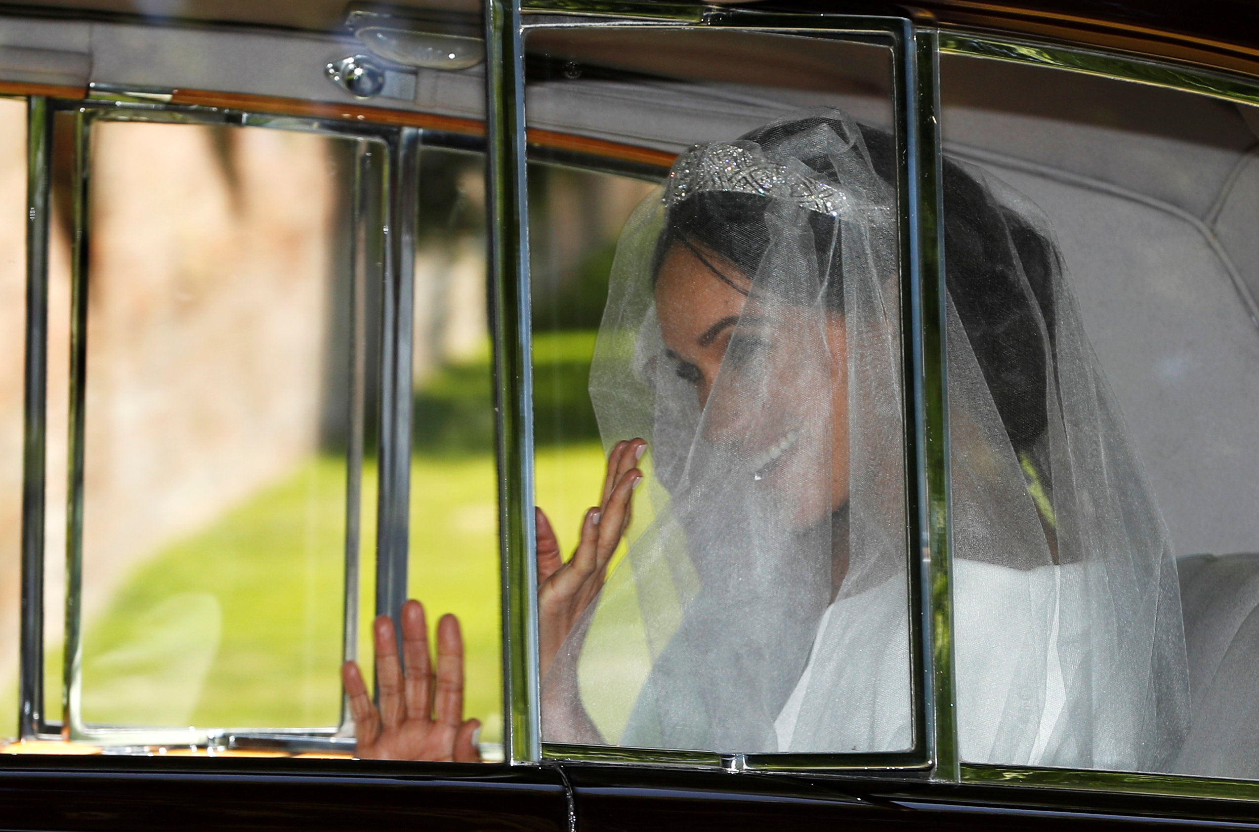 Meghan Markle sale rumbo a su boda. Foto: Reuters