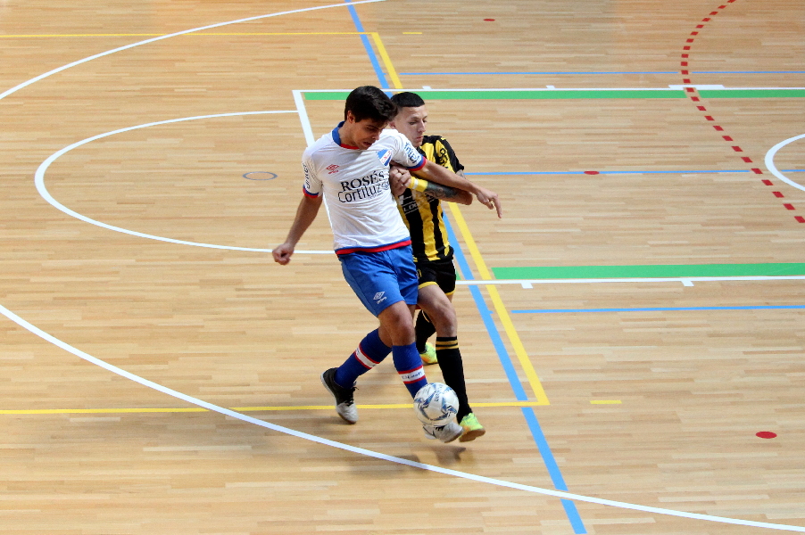 El clásico del futsal. Peñarol y Nacional empataron. Foto: Matías Pérez