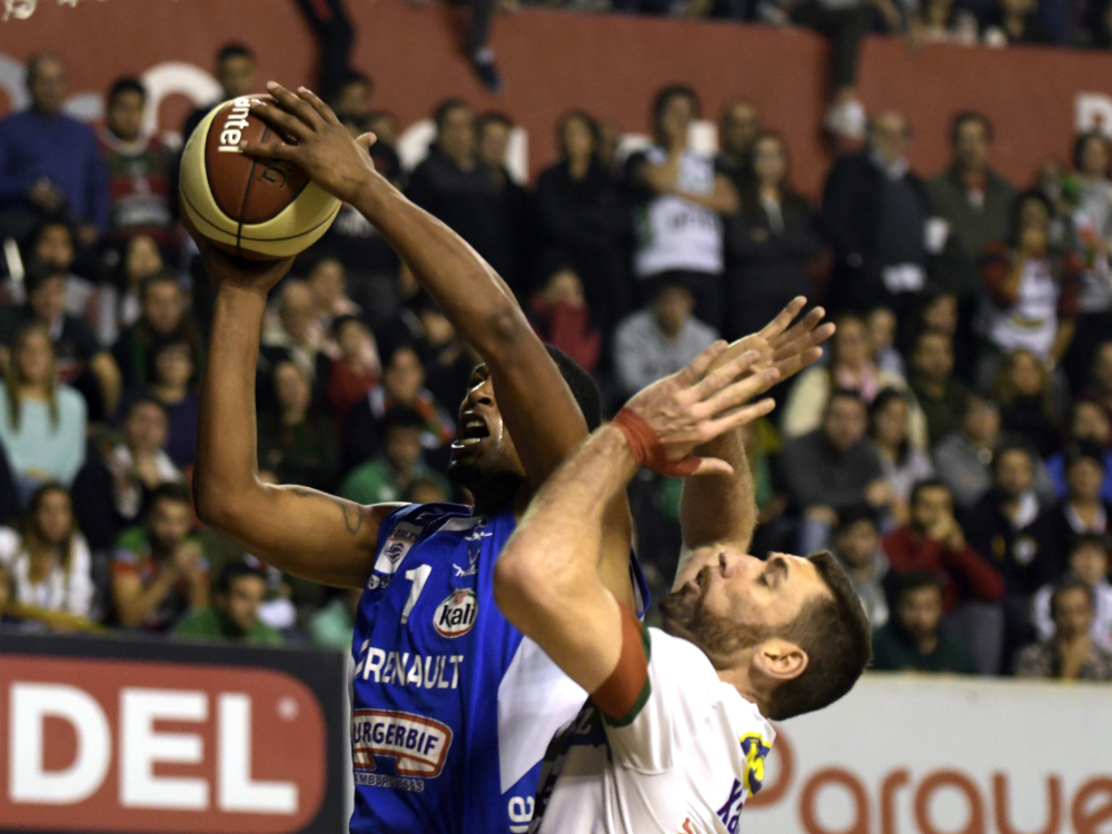 Mcguire en la final de Aguada vs. Malvín. Foto: Gerardo Pérez