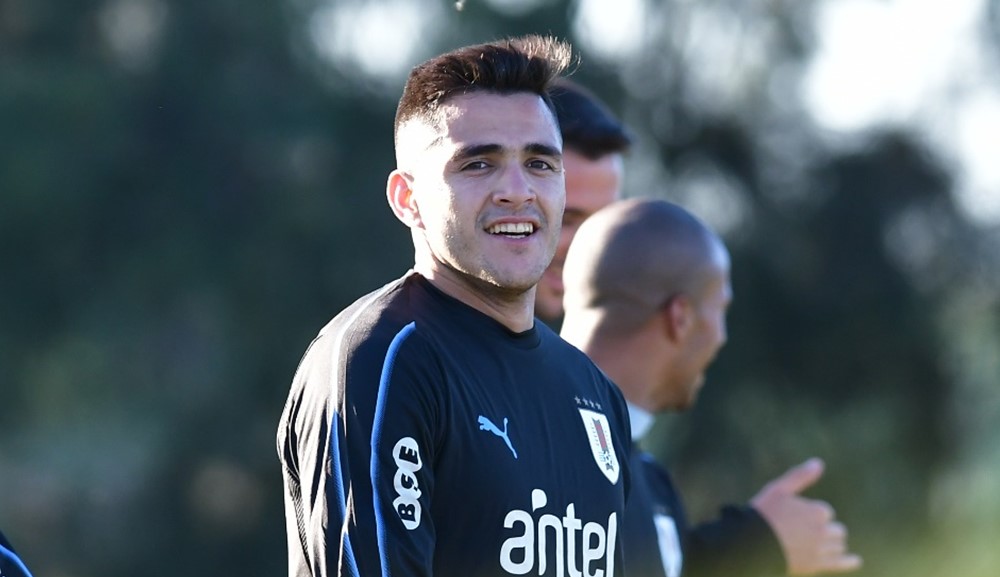 Maximiliano Gómez en el entrenamiento de la selección uruguaya en el Complejo Celeste. Foto: Nicolás Pereyra