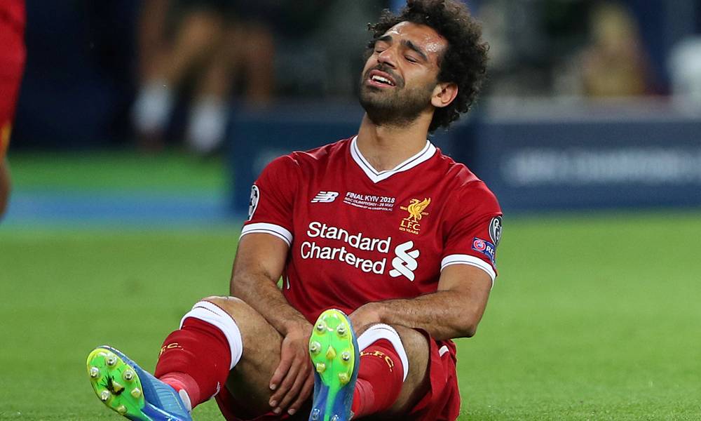 Mohamed Salah se lesionó en la final de la Champions League y debió salir. Foto. Reuters