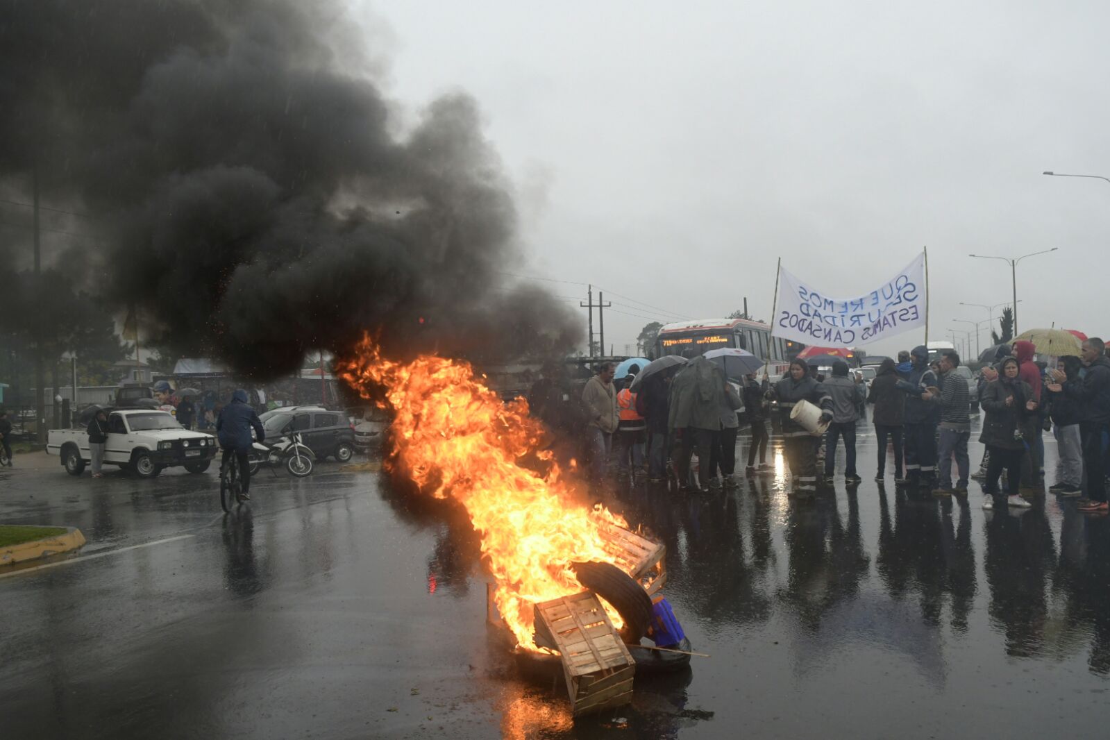 Vecinos reclaman por mayor seguridad asesinato de mujer durante un intento de rapiña. Foto: Marcelo Bonjour