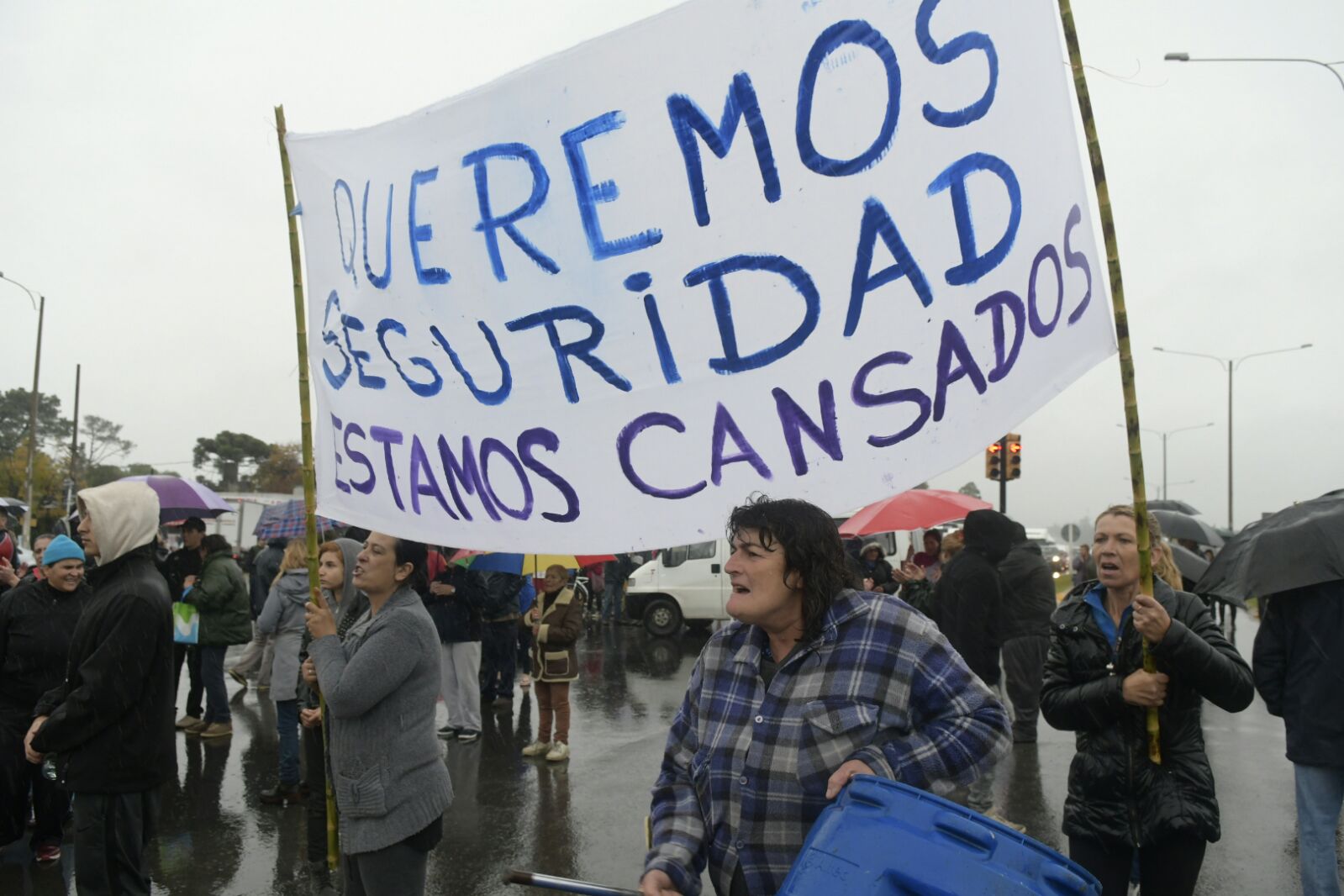 Vecinos reclaman por mayor seguridad asesinato de mujer durante un intento de rapiña. Foto: Marcelo Bonjour