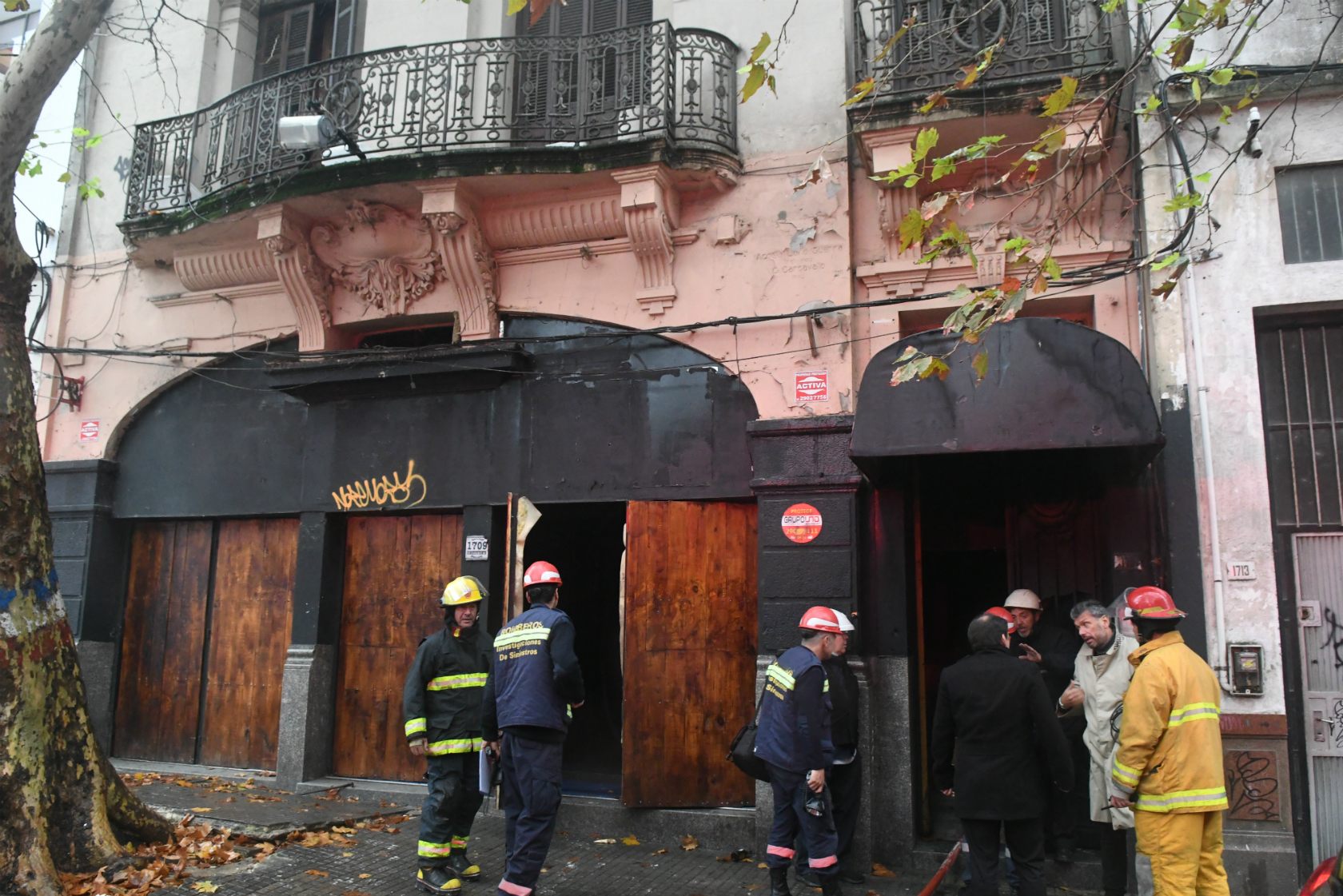 Se incendió un local bailable en Constituyente. Foto: Francisco Flores.