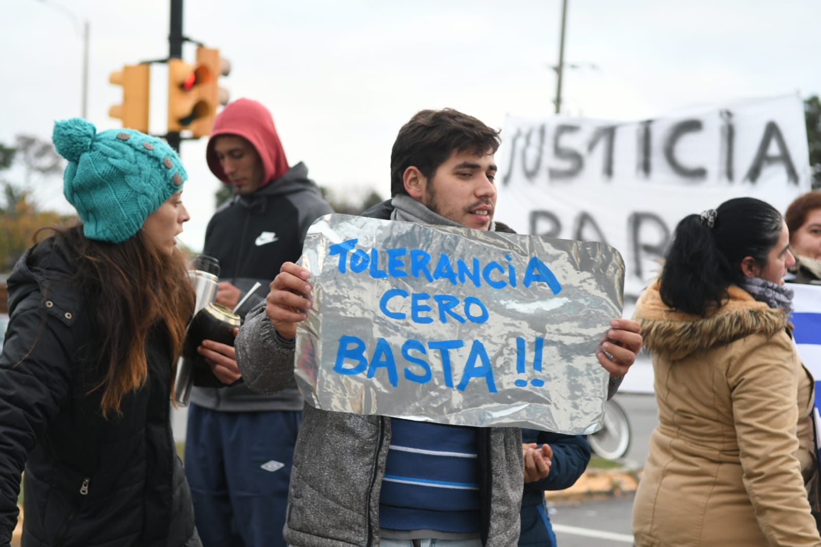 Protestas de vecinos en Pinamar. Foto: Ariel Colmegna