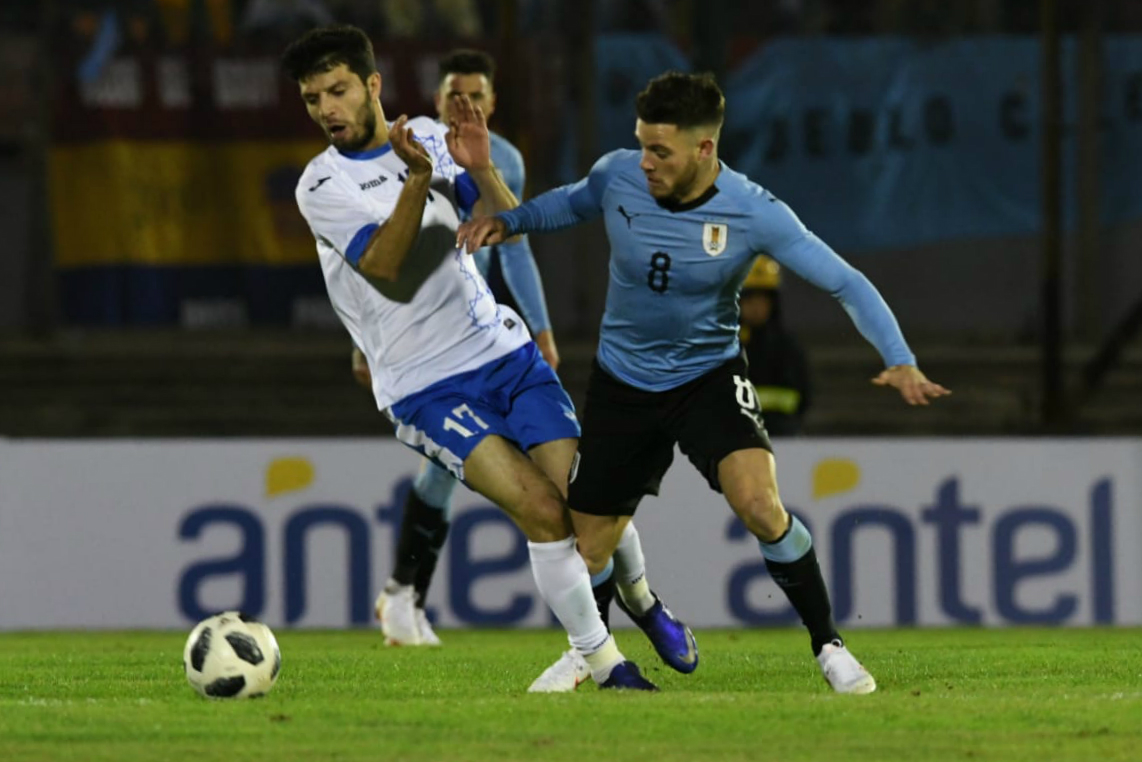 Uruguay vs. Uzbekistán. Nahitan Nández. Foto: Gerardo Pérez