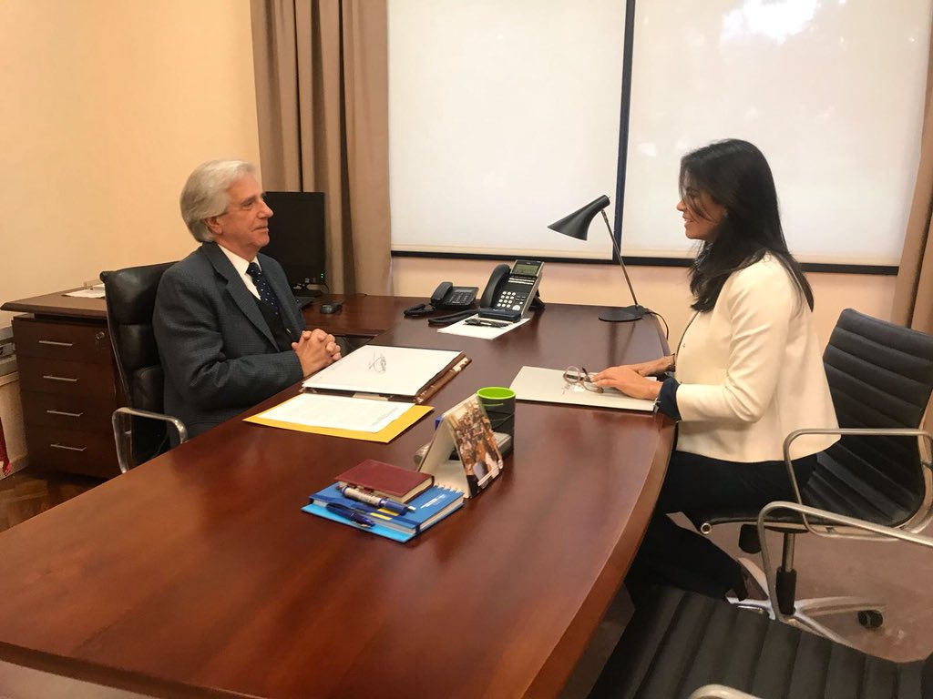Tabaré Vázquez recibió a la senadora Verónica Alonso. Foto: Twitter  @veronica_alonso