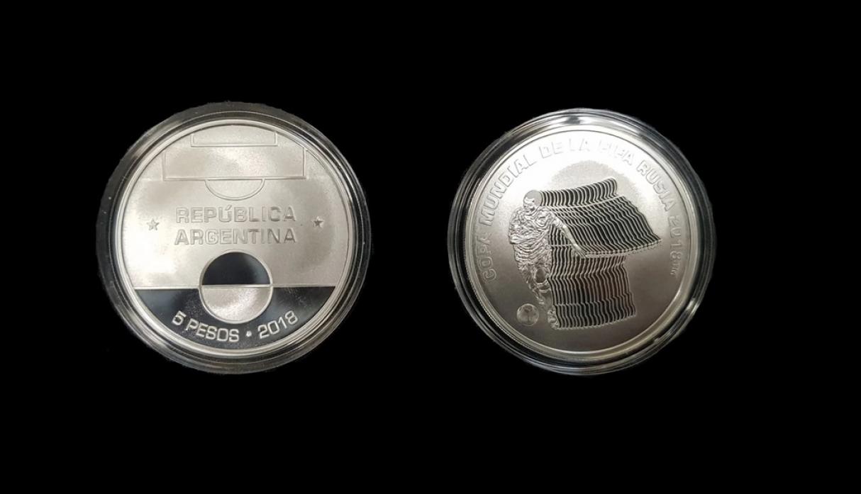 El Banco Central de la República Argentina presentó una moneda conmemorativa de la Copa Mundial de Fútbol Rusia 2018. (Foto: Prensa BCRA)