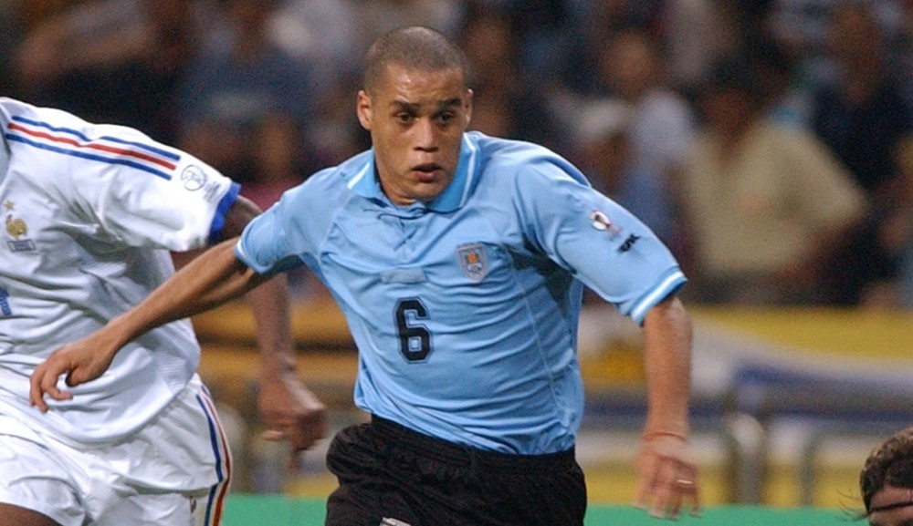 La camiseta de Uruguay a lo largo de la historia. Foto: Archivo El País