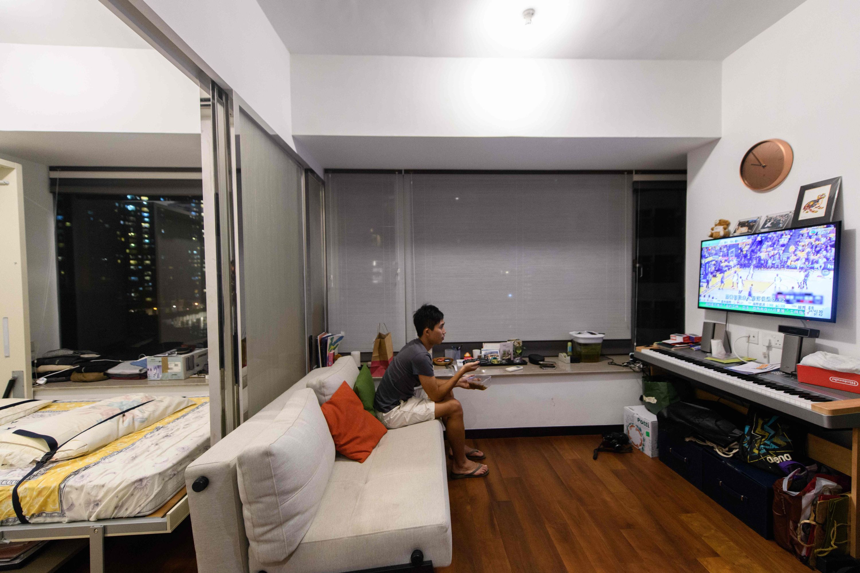 Los dormitorios pequeños de los jóvenes de Hong Kong. Foto: AFP