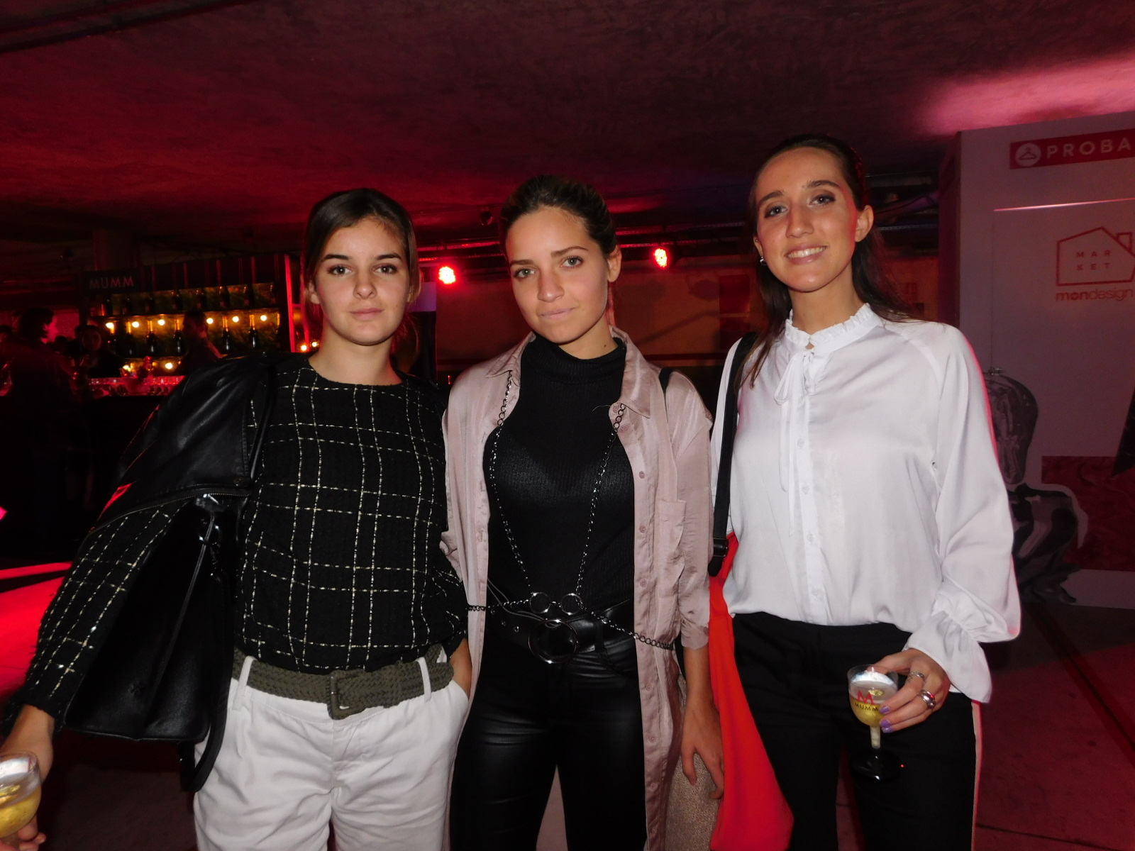 Denise Popelka, Victoria Márquez, Milagros Larrea.