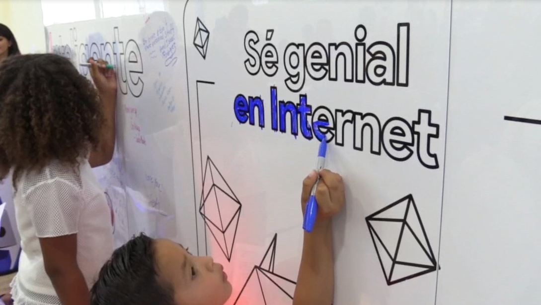 Google lanza en español su programa para enseñar a niños a usar bien internet