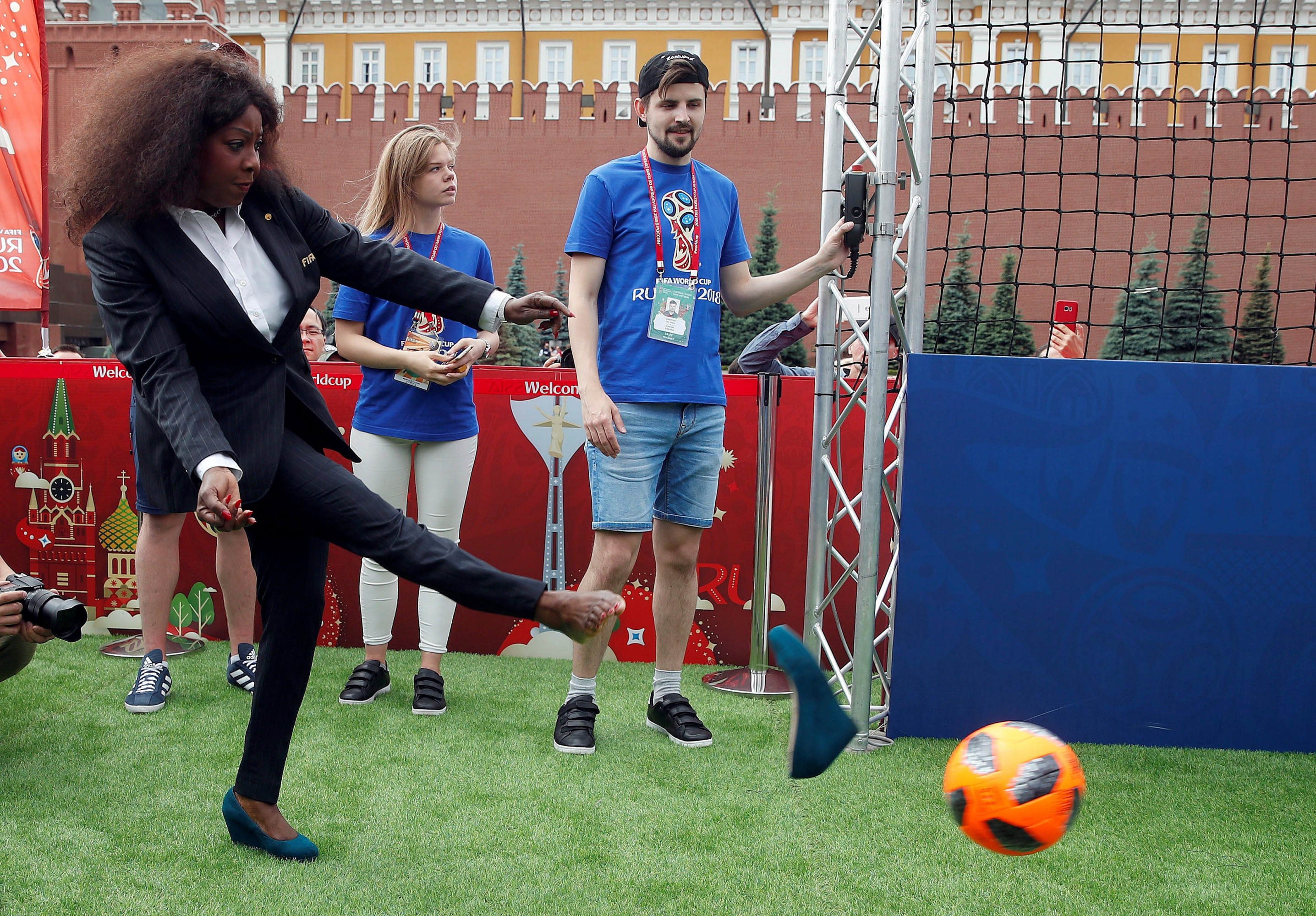 La inauguración del "Parque del Fútbol" en la Plaza Roja de Moscú. Foto: EFE.