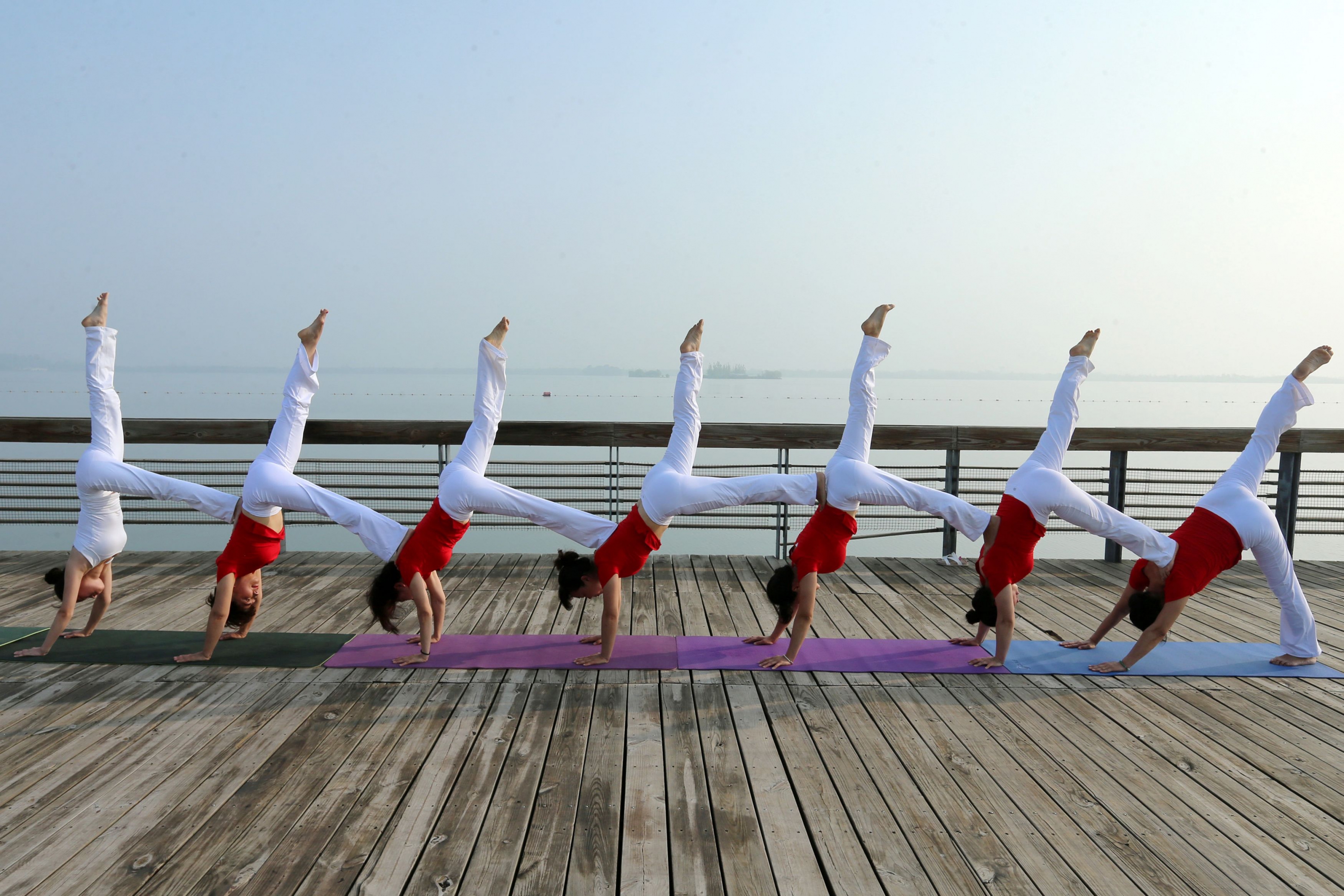 El arte milenario del Yoga. Foto: AFP