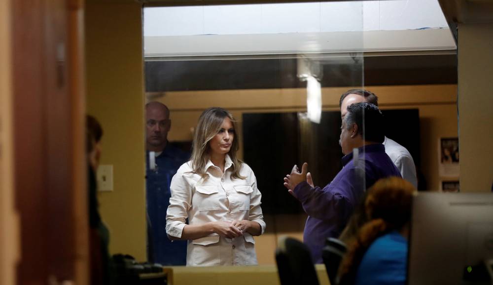 Melania Trump visita a los niños inmigrantes separados de sus familias. Foto: Reuters