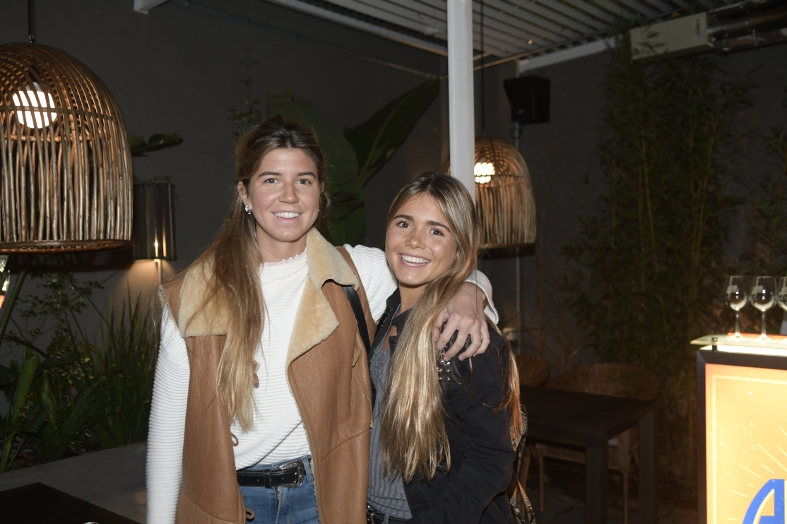 Isabel Sanguinetti, María Deal.