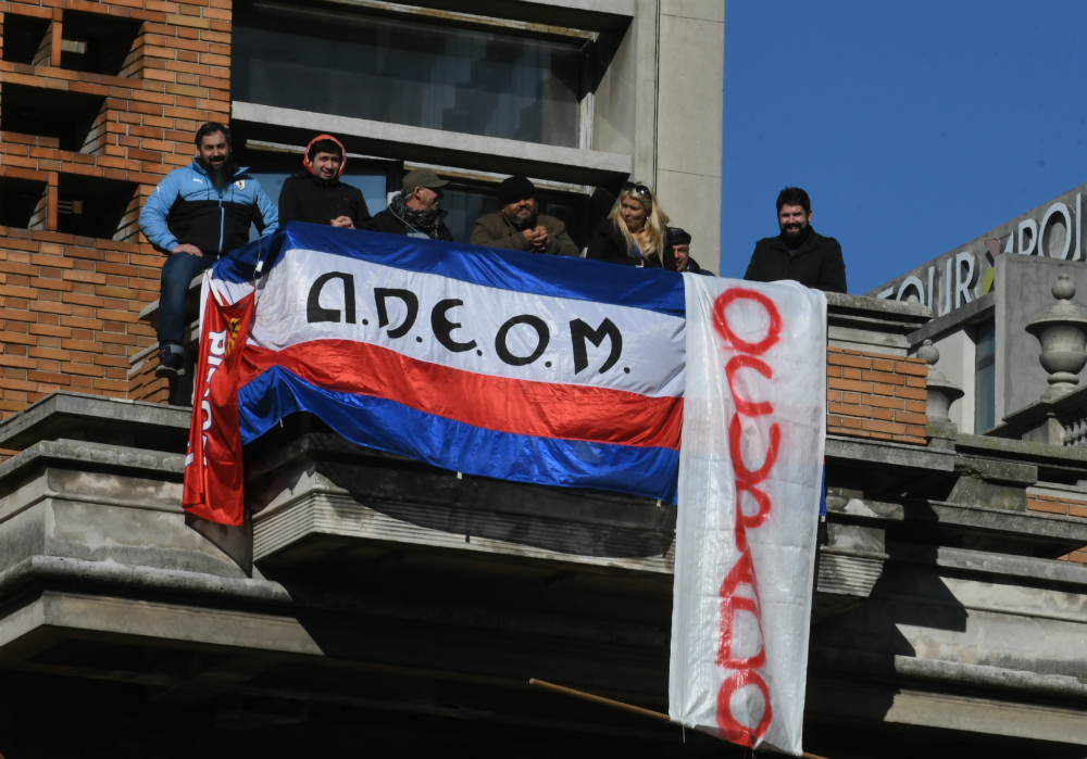 Segundo piso del Palacio Municipal ocupaba por Adeom. Foto: Ariel  Colmegna.