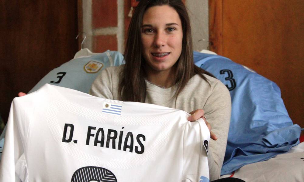 Daiana Farías, jugadora de la selección uruguaya de fútbol. Foto: Mateo Vázquez