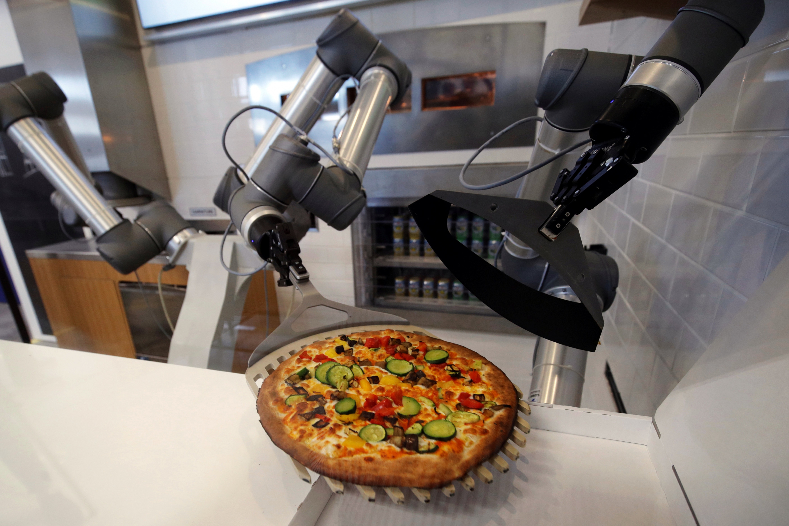 Pizzaiolo, el robot que hace pizza casera. Foto: Reuters