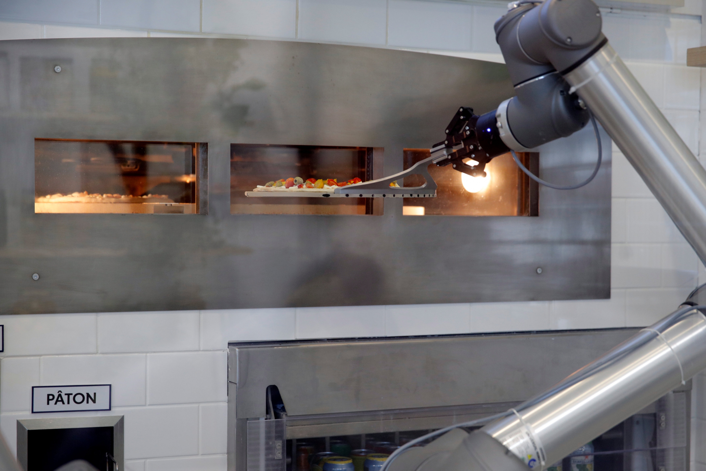 Pizzaiolo, el robot que hace pizza casera. Foto: Reuters