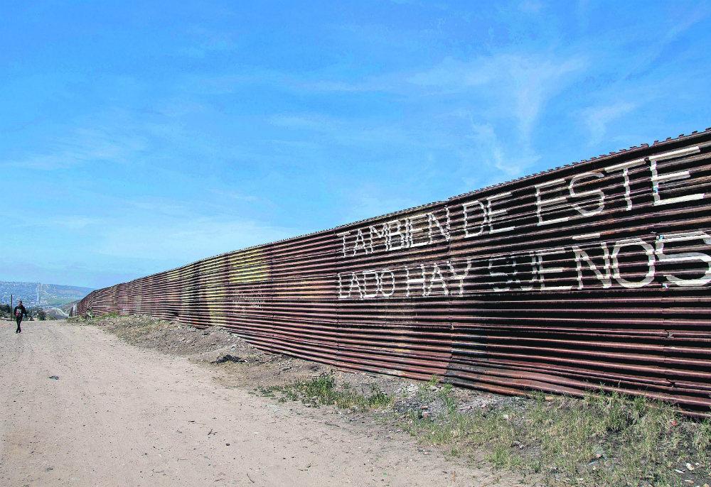 Muro, López Obrador