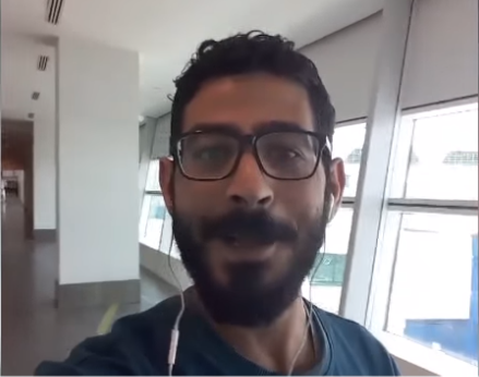 Hassan Al-Kontar, el sirio atrapado en un aeropuerto. Foto: Captura