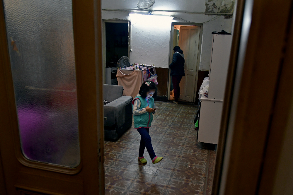 Cuatro casas vacías ubicadas en la calle Mercedes fueron ocupadas por siete mujeres. Foto: F. Ponzetto