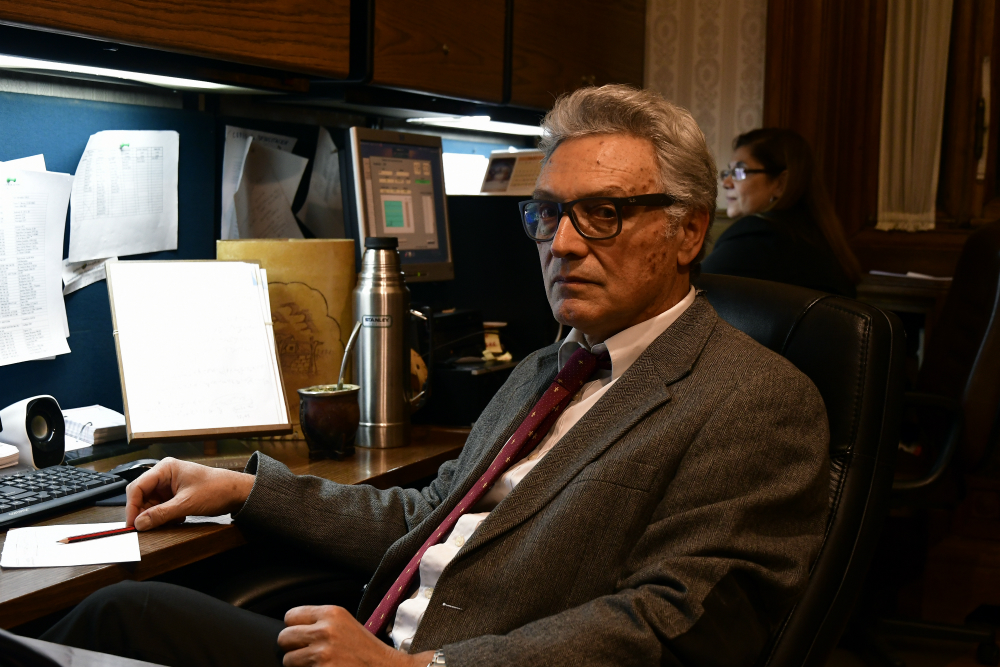 Orgulloso: Julio Míguez, director del cuerpo de taquígrafos de Diputados. Foto: F. Ponzetto