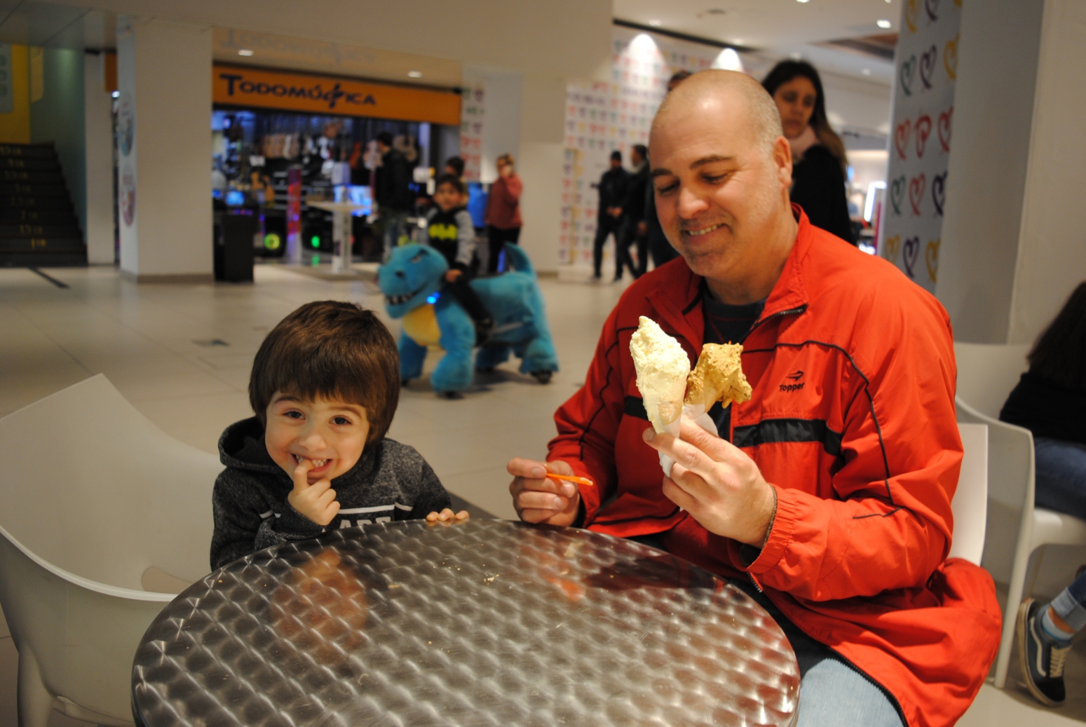 Mateo y Marcelo González.