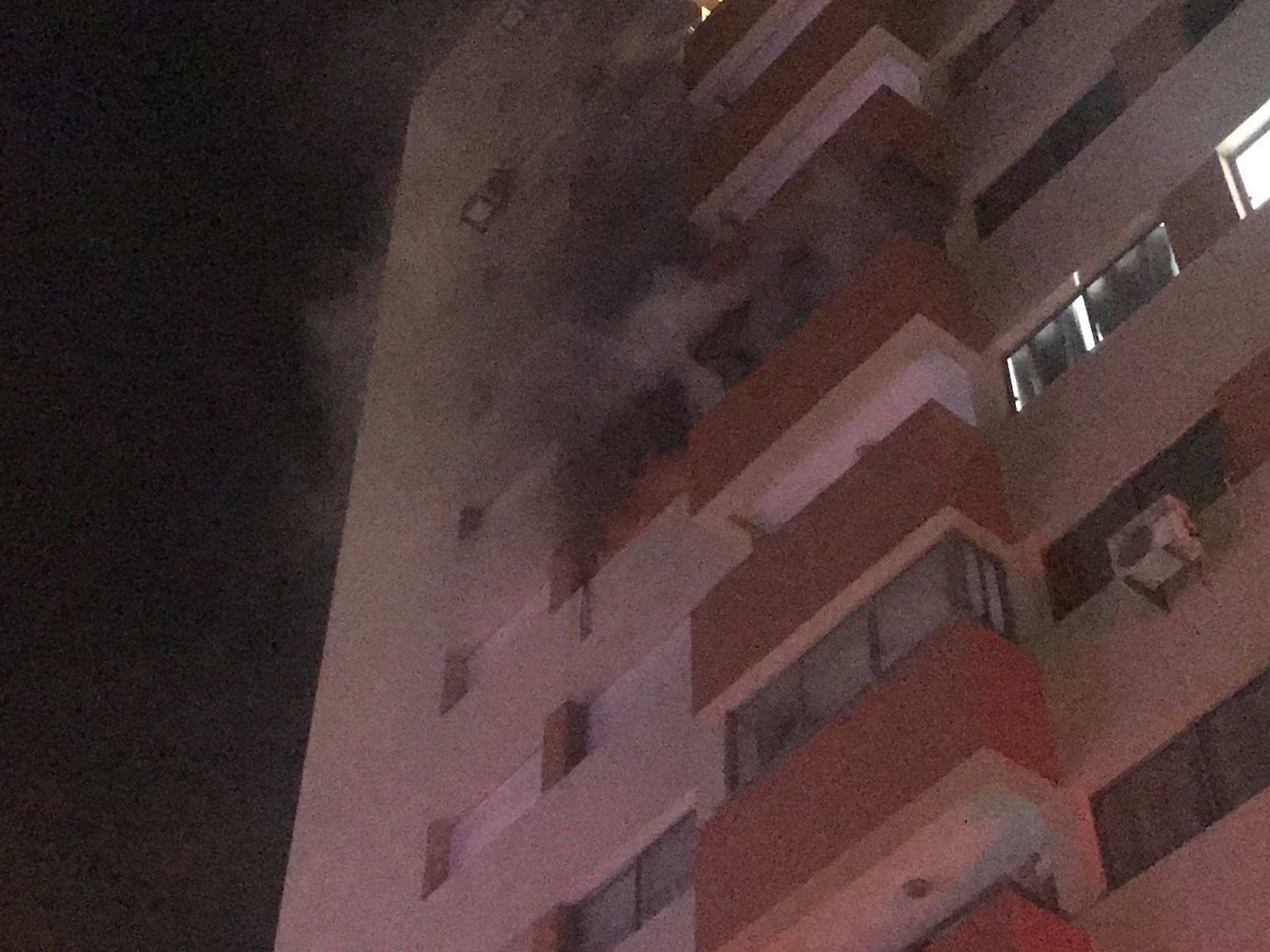Investigan las causas del incendio. Foto: El País