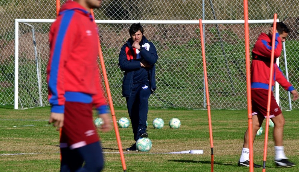Alexander Medina en el entrenamiento de Nacional en Los Céspedes. Foto: Fernando Ponzetto