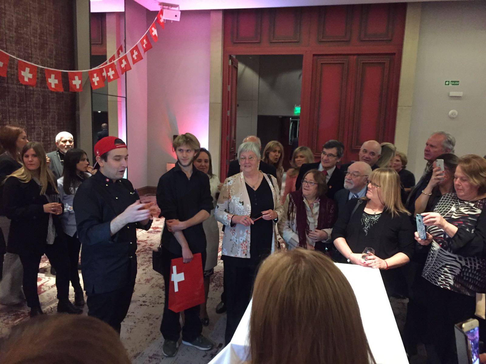 Demostración del maestro chocolatier suizo, Pirmin Corradini.