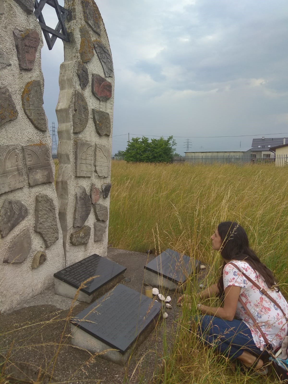 Monumento a los judíos asesinados en Rozan.