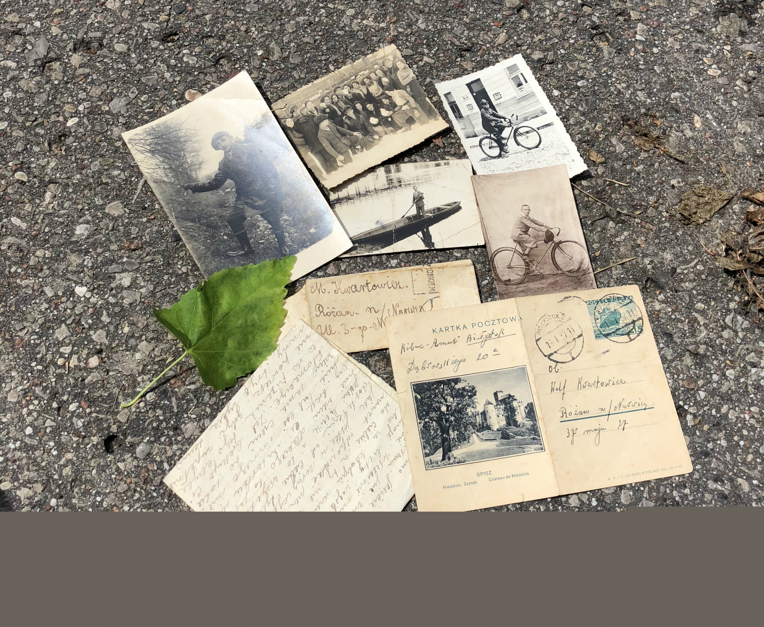 Fotos y cartas que mi abuelo conservaba en su casa de Montevideo.