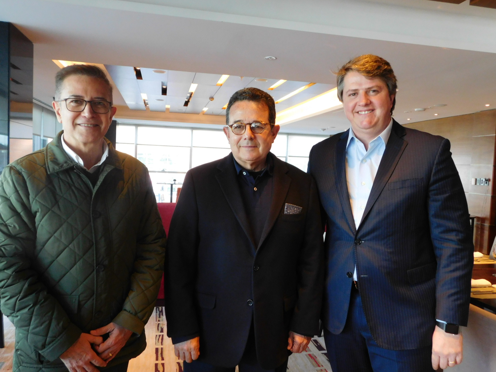 José Domínguez, Embajador de México Francisco Arroyo, Agustín Maddocks.