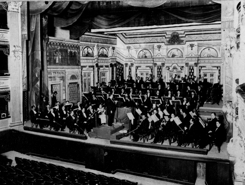 Sonidos de antaño: una sala con las características típicas de los teatros líricos.