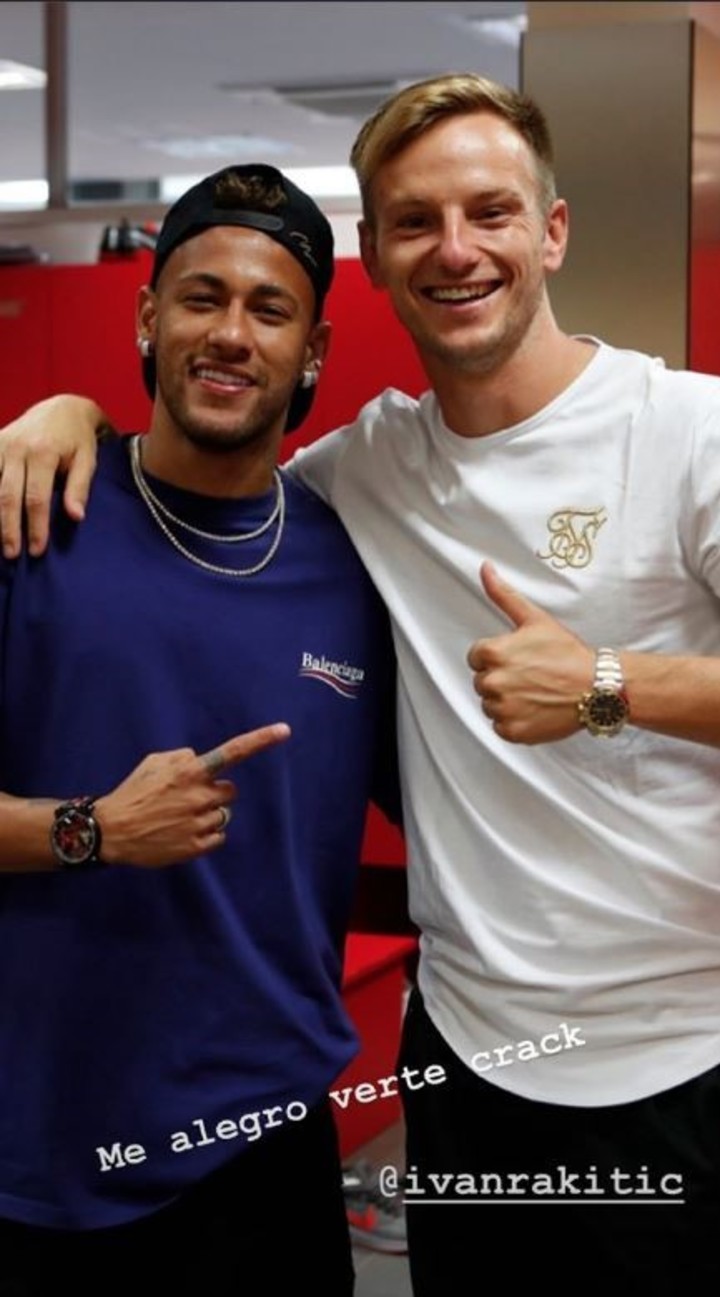 Neymar e Ivan Rakitic. Foto: NeymarJr