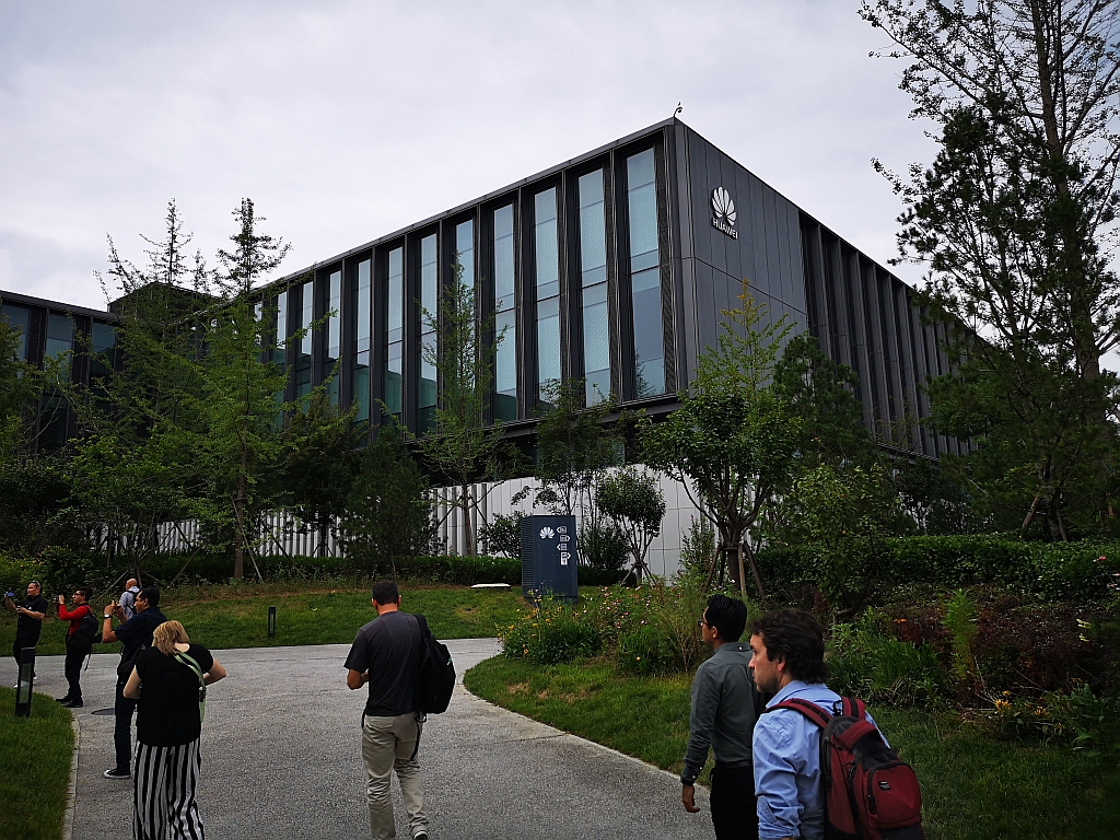 Centro. Inaugurado en 2016, cuenta con 23 laboratoristas en nueve áreas diferentes. (Foto: Diego Ferreira)