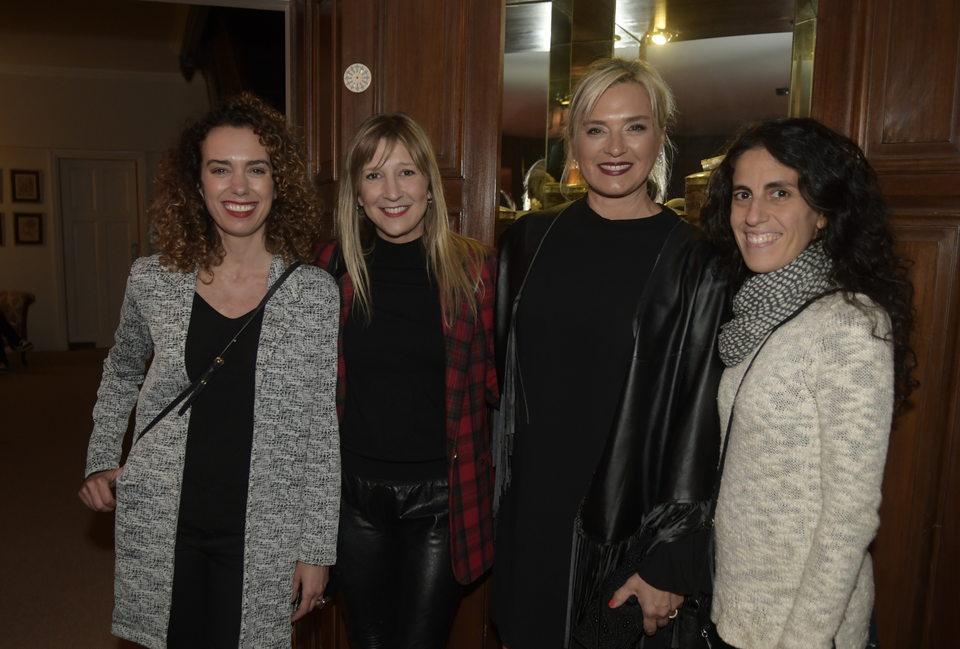 Victoria Césperes,  Manuela Da Silveira, Sara Perrone, Tali Kimelman.