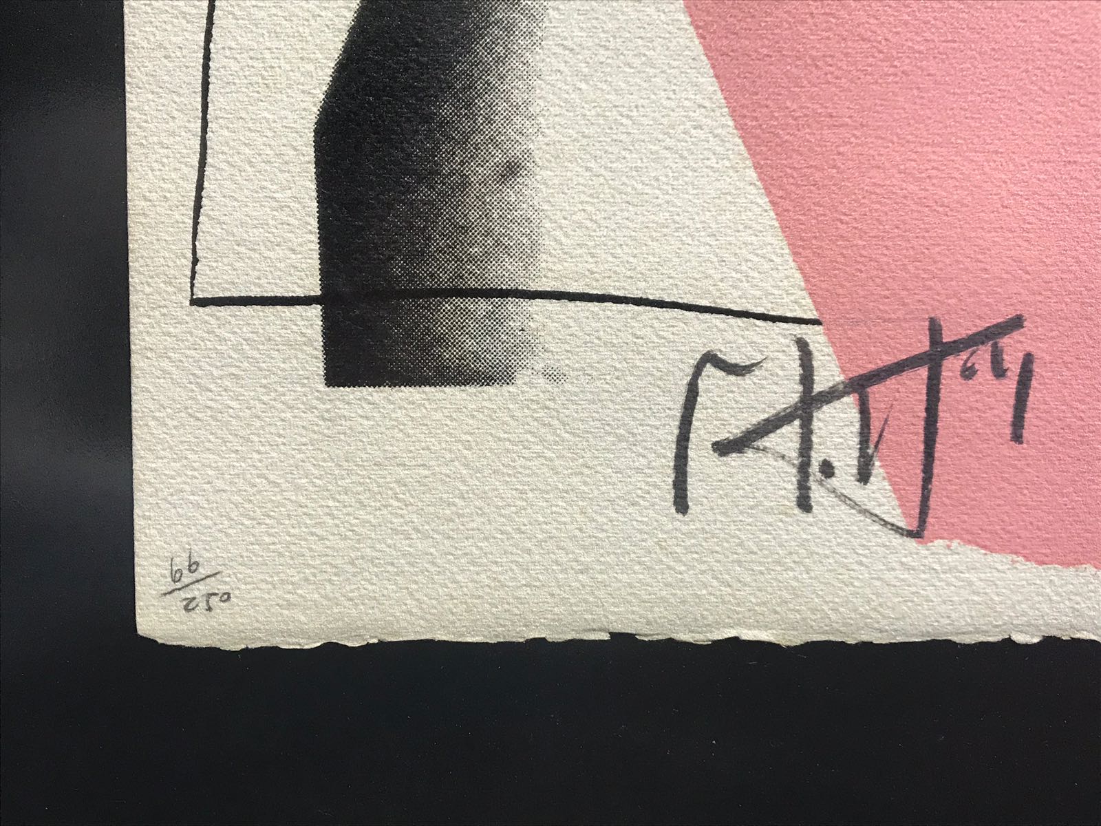 La firma del músico en la obra "Mick Jagger" de Andy Warhol. Foto: Tazart