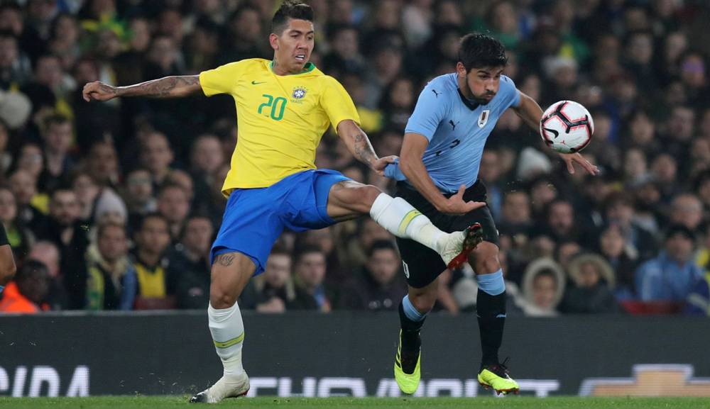 Las mejores imágenes del duelo entre Uruguay y Brasil en Londres. Foto: Reuters
